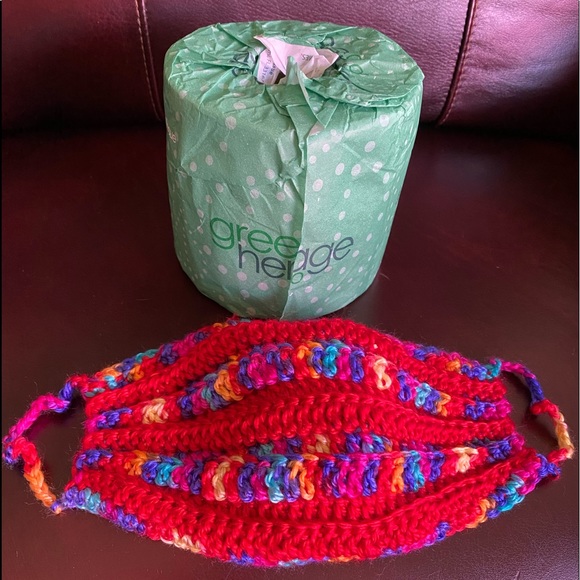 Hand-knitted Face Mask - Picture 4 of 9